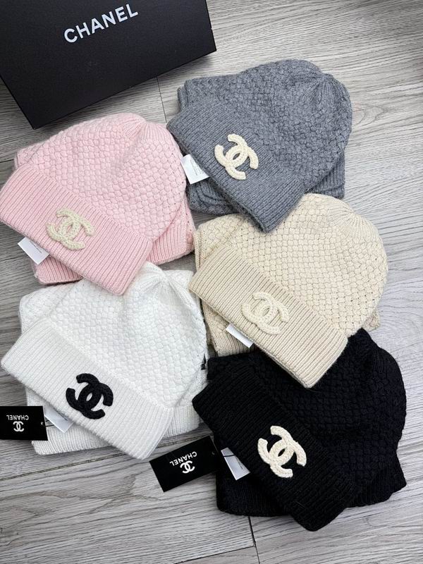 Chanel scarf hat hm57